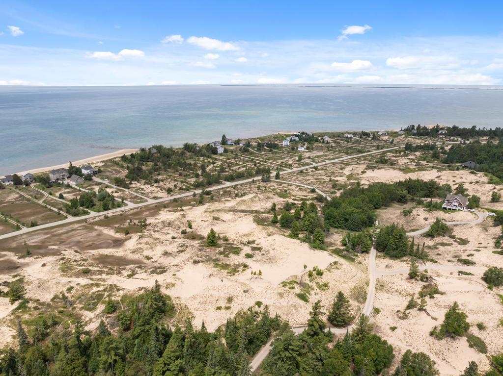 3645 Sturgeon Bay Shore Trail