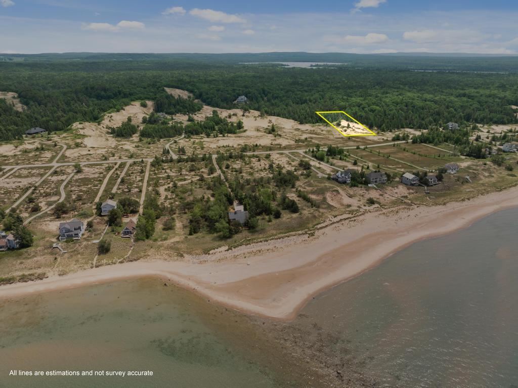 3645 Sturgeon Bay Shore Trail