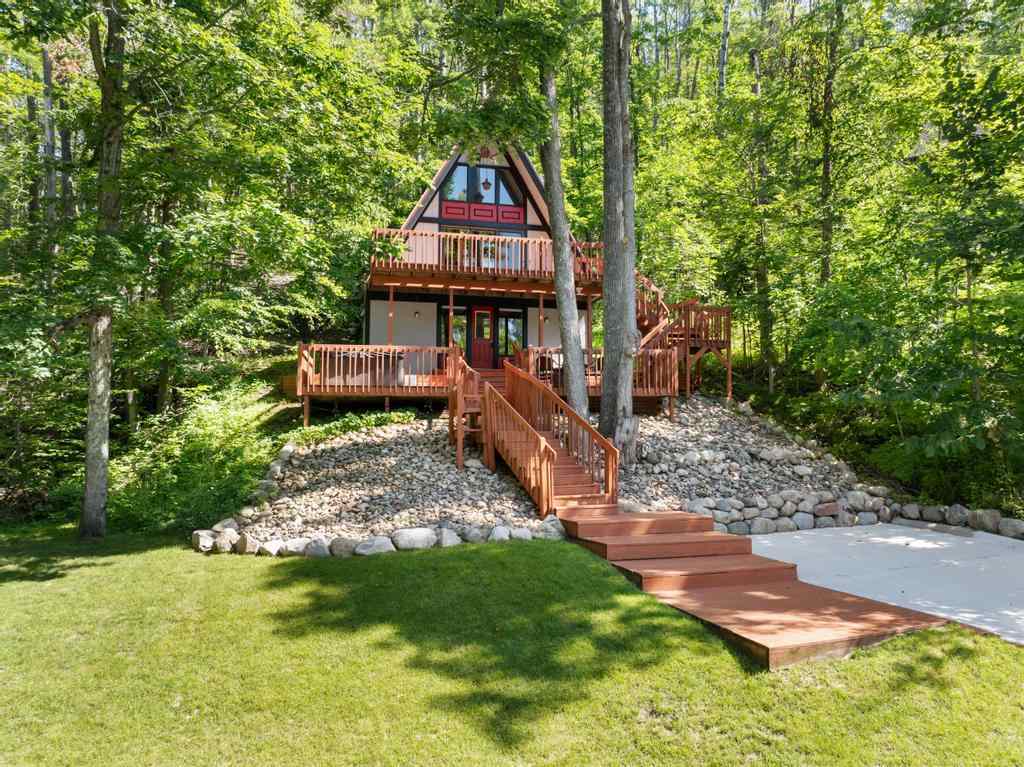 477 Chamonix Lane