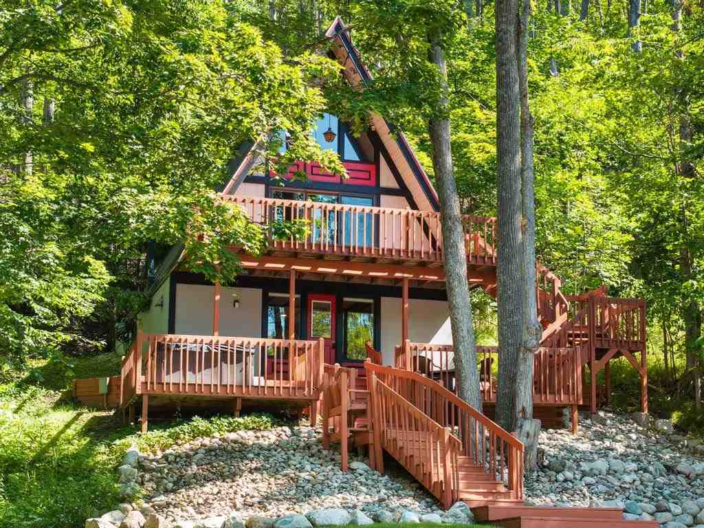 477 Chamonix Lane