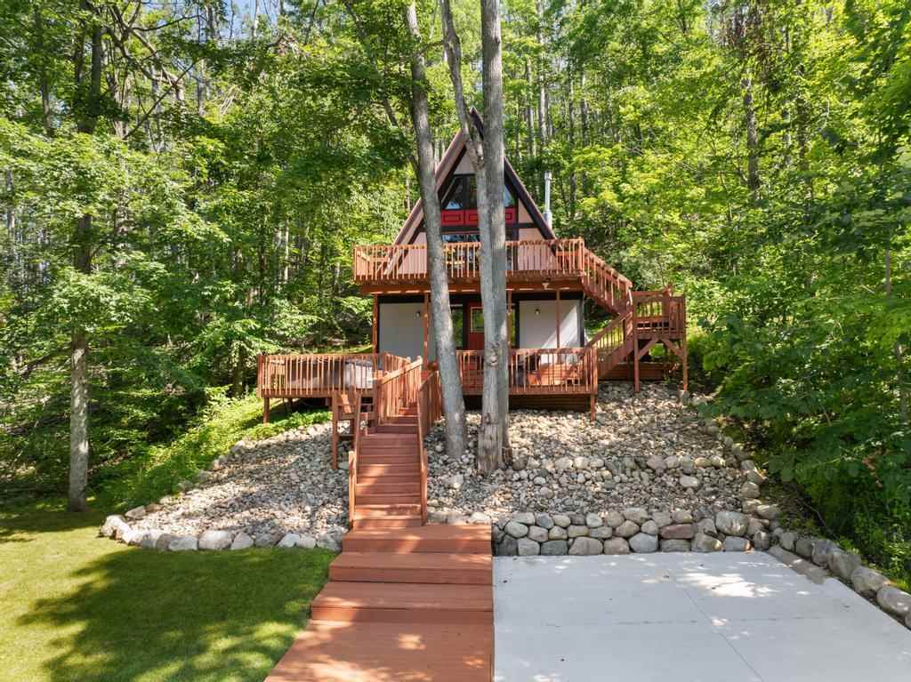 477 Chamonix Lane