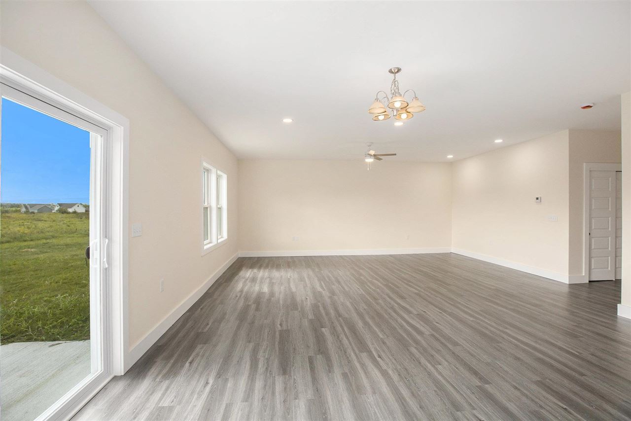 6332 Summerside Unit: 14