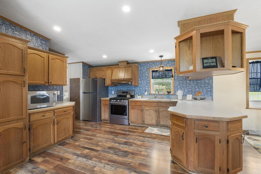 9009 Miller Road