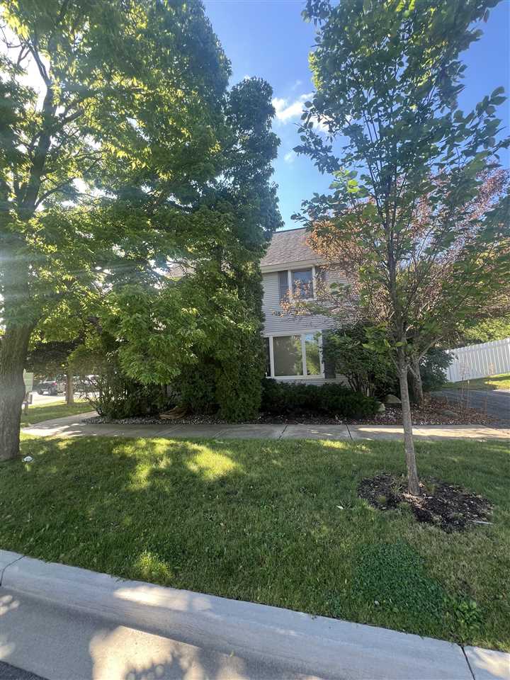 423 & 413 Porter Street