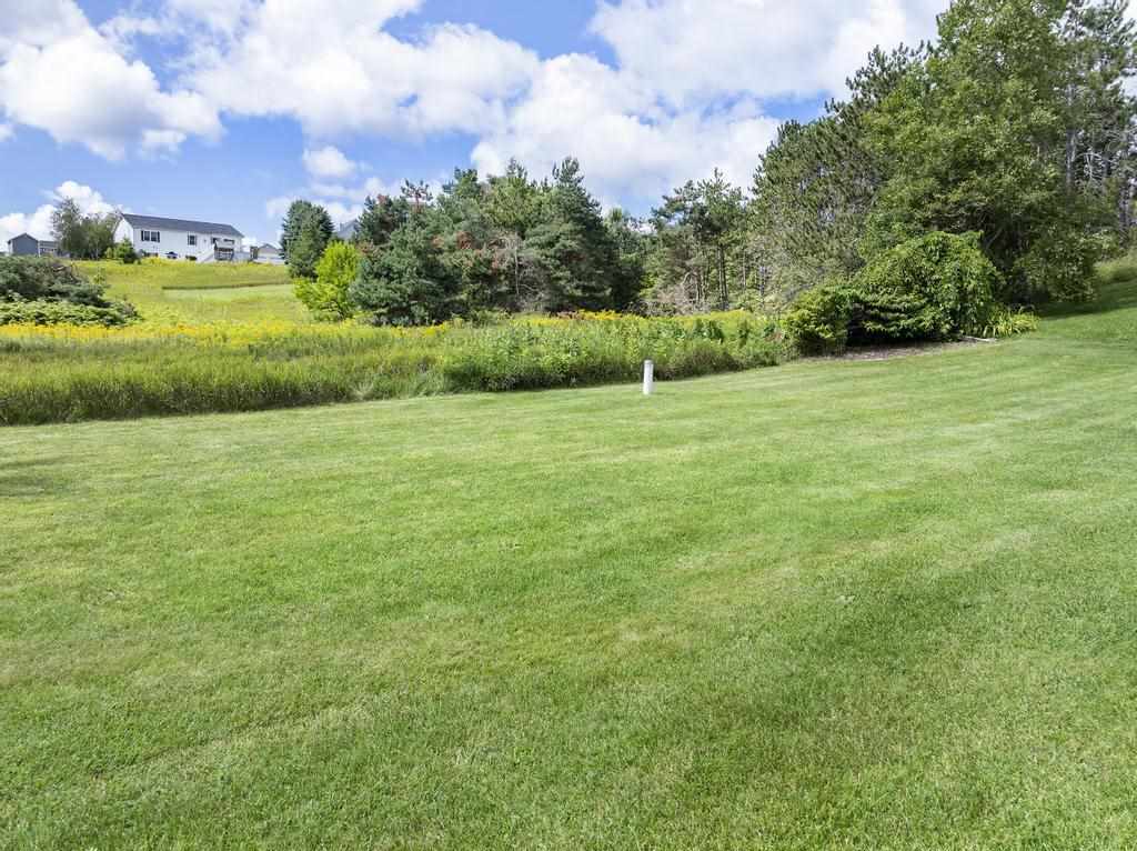 5976 Walloon Meadow Circle