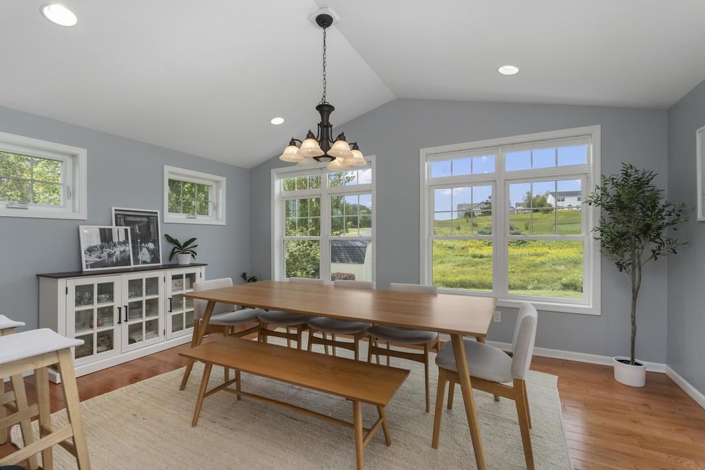 5976 Walloon Meadow Circle