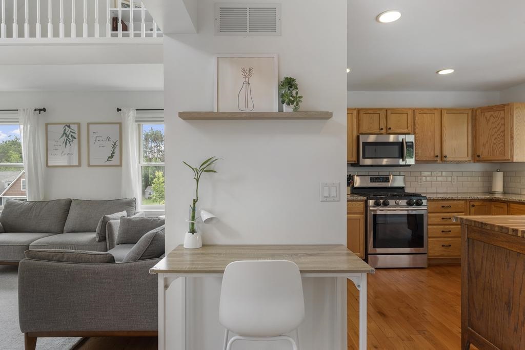 5976 Walloon Meadow Circle