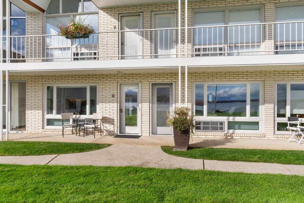 3220 Merritt Street Unit: 6