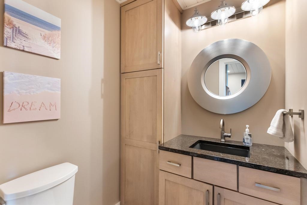 3220 Merritt Street Unit: 6