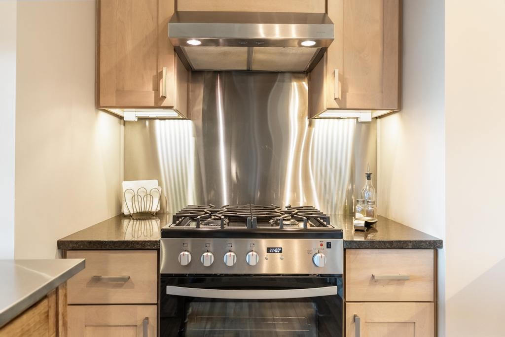 3220 Merritt Street Unit: 6