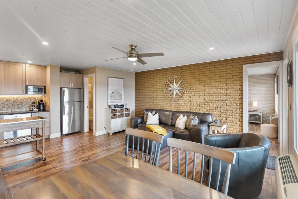 3220 Merritt Street Unit: 6