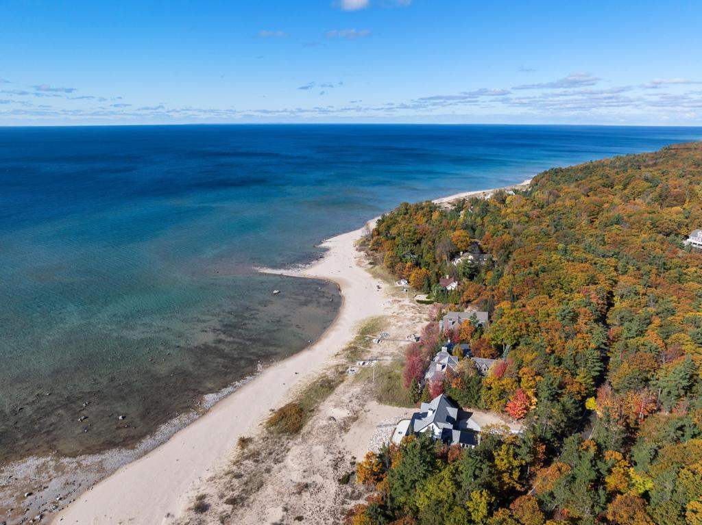 5060 Lower Shore Drive