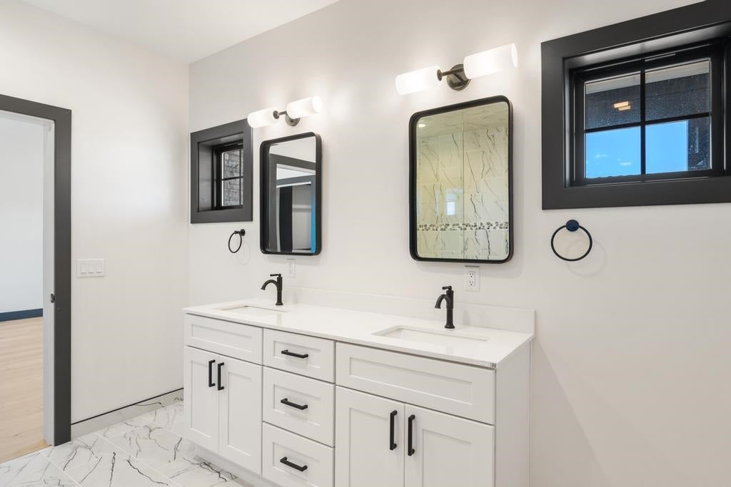 5060 Lower Shore Drive