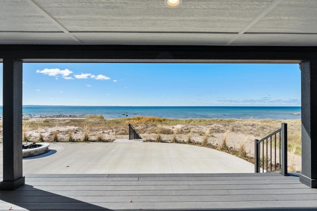 5060 Lower Shore Drive