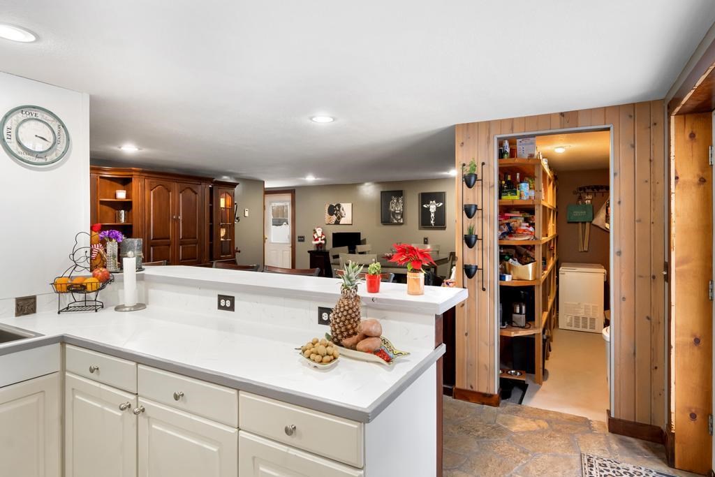1040 Kemp Road