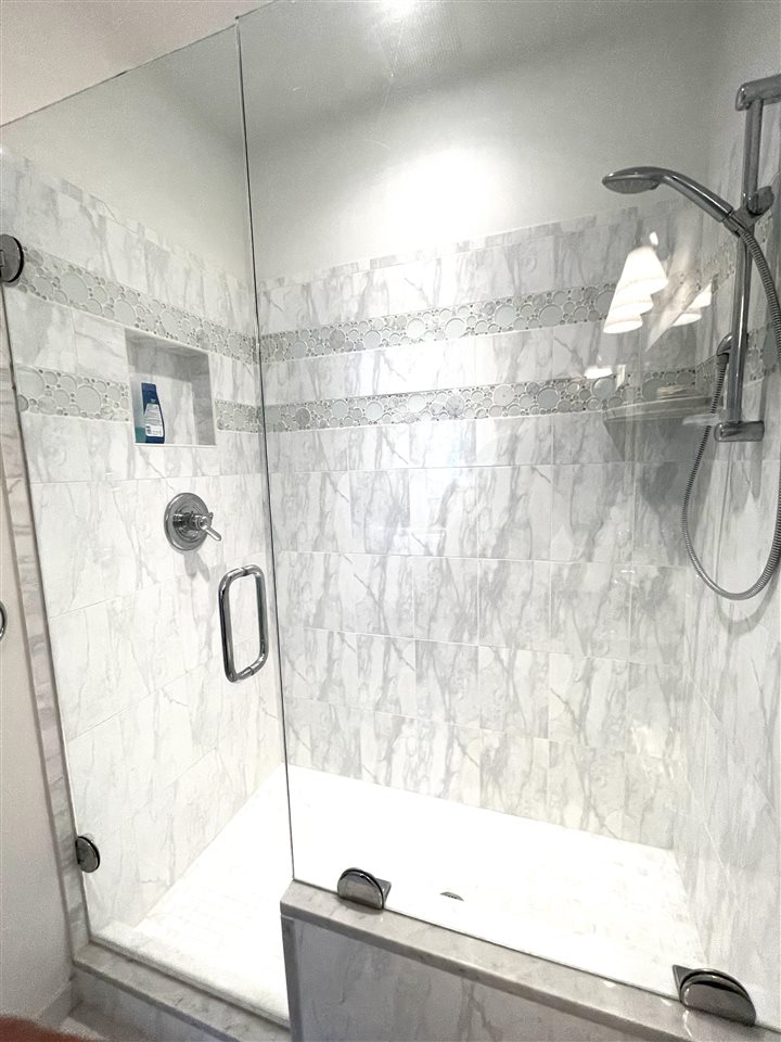214 Harbor Drive East Unit: 26