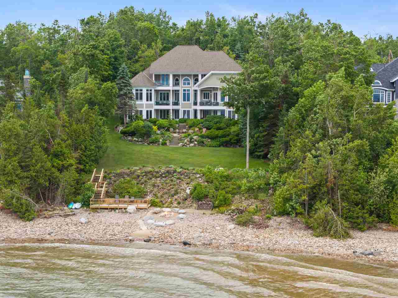 6804 Preserve Drive