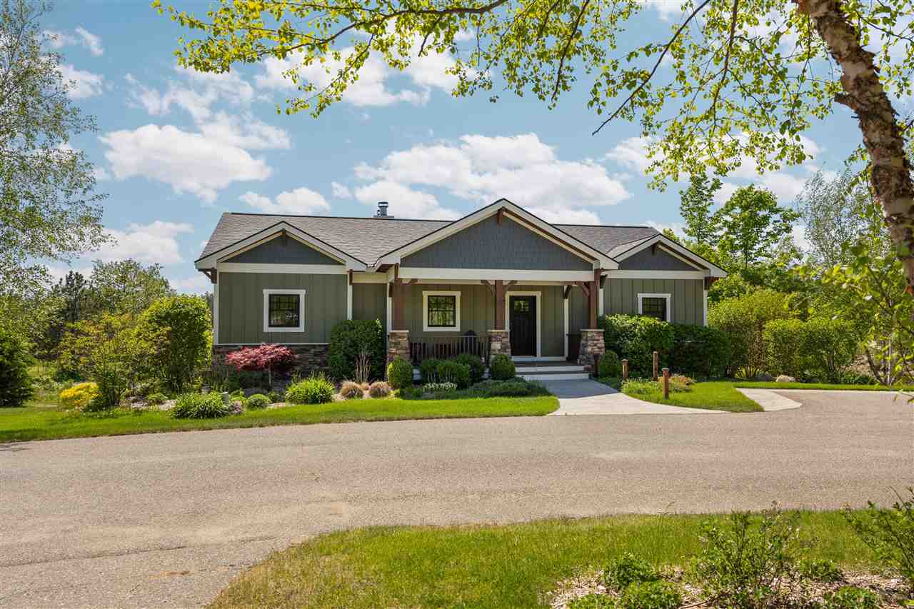 2574 Highlander Drive