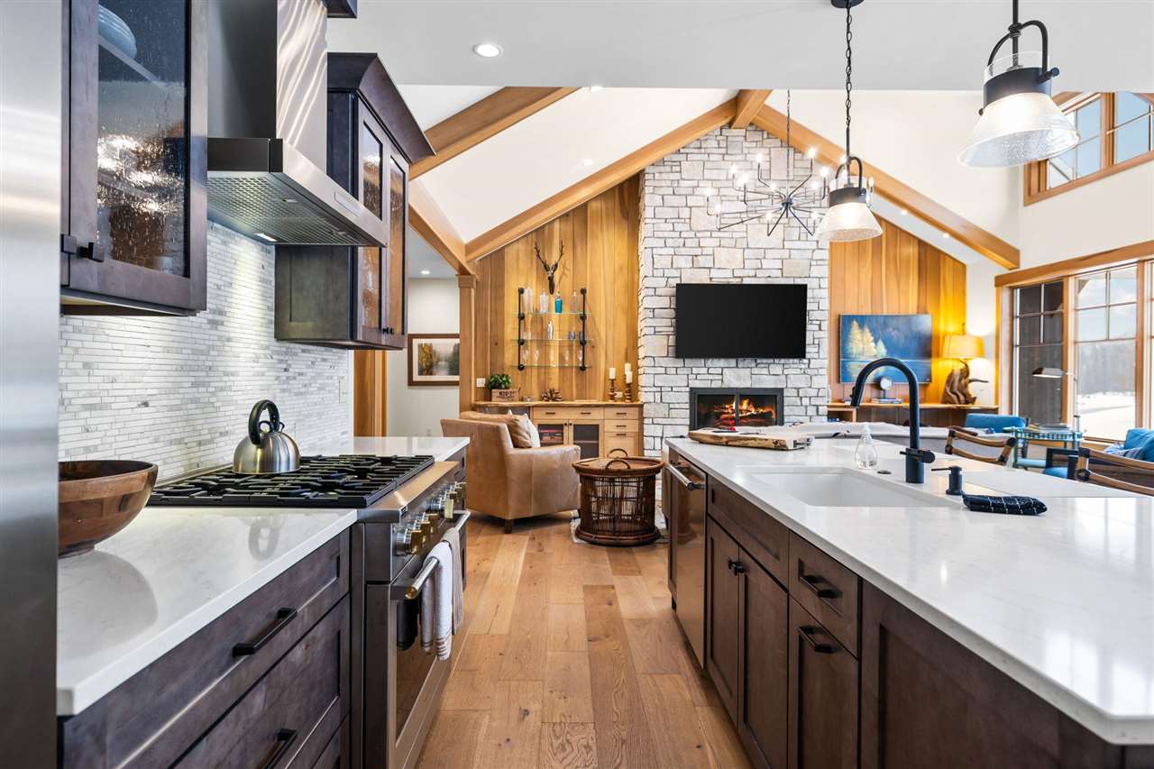 2548 Highlander Drive