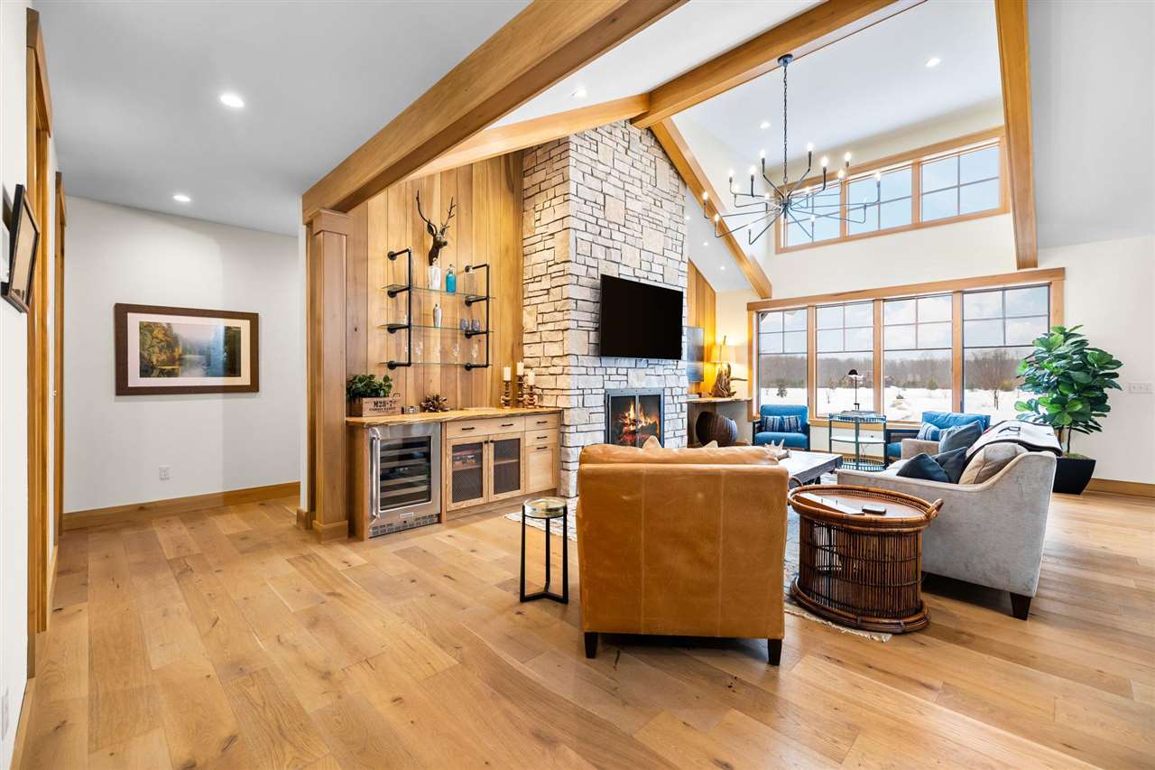 2548 Highlander Drive