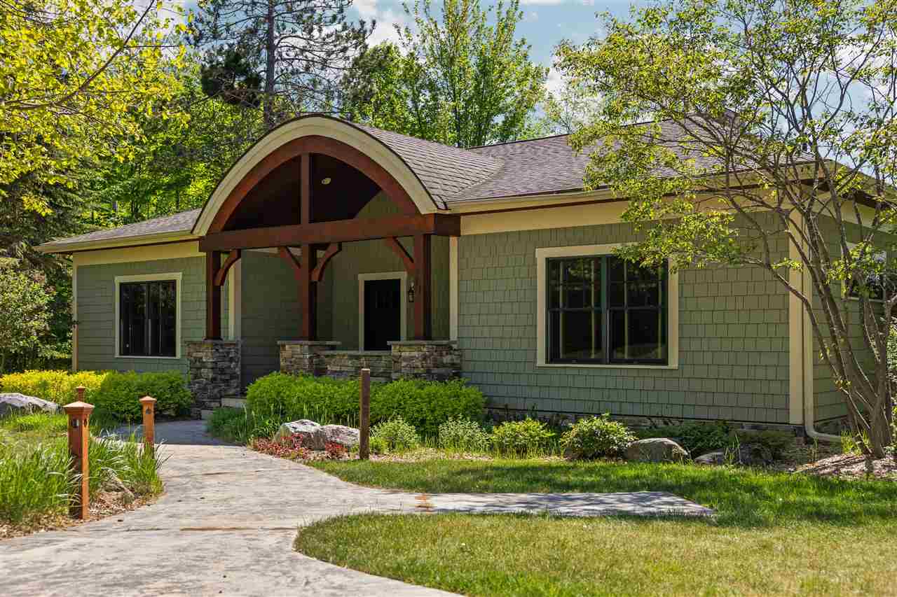 2588 Cottage Lane