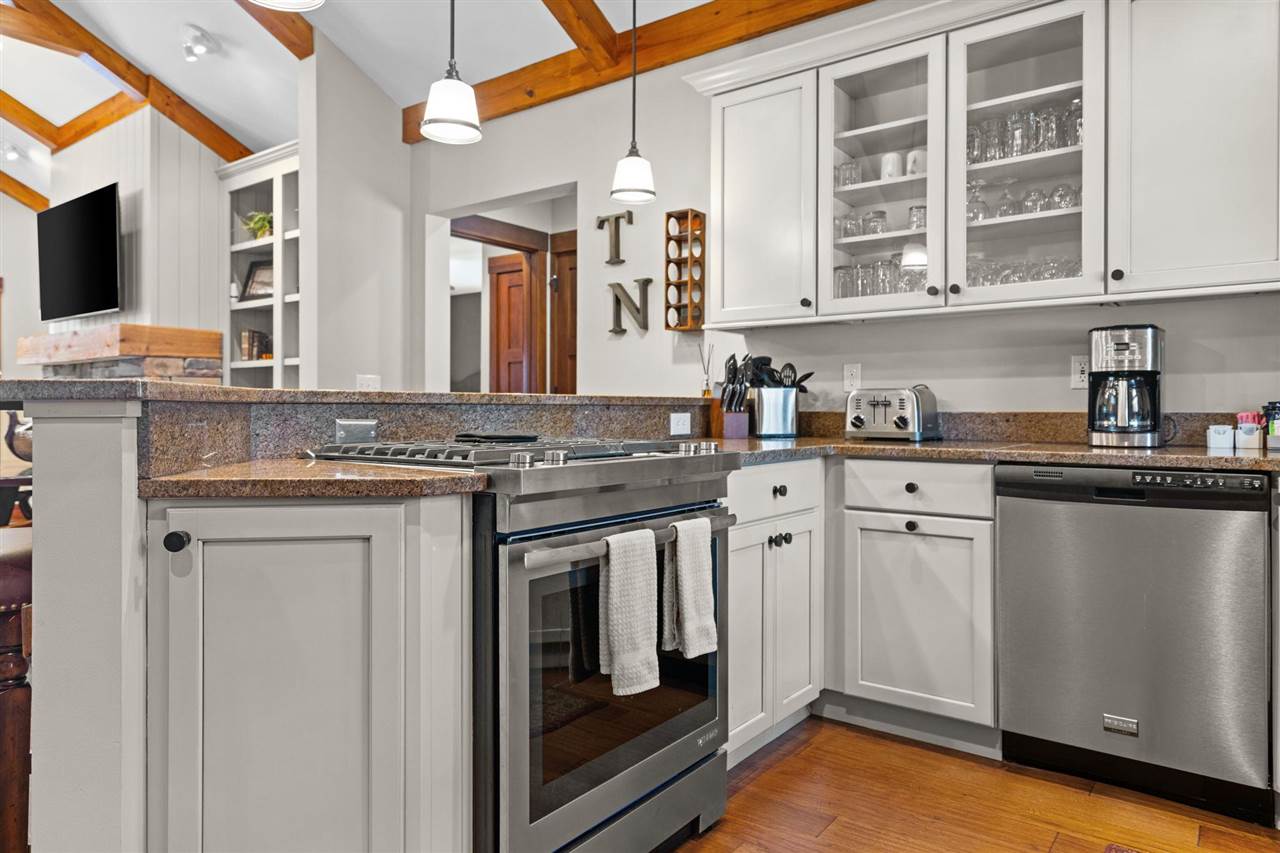 2588 Cottage Lane