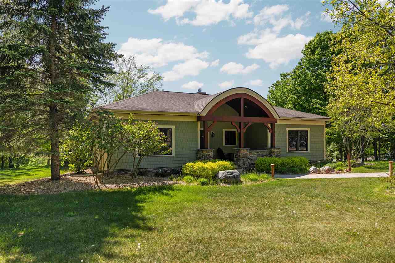 2588 Cottage Lane