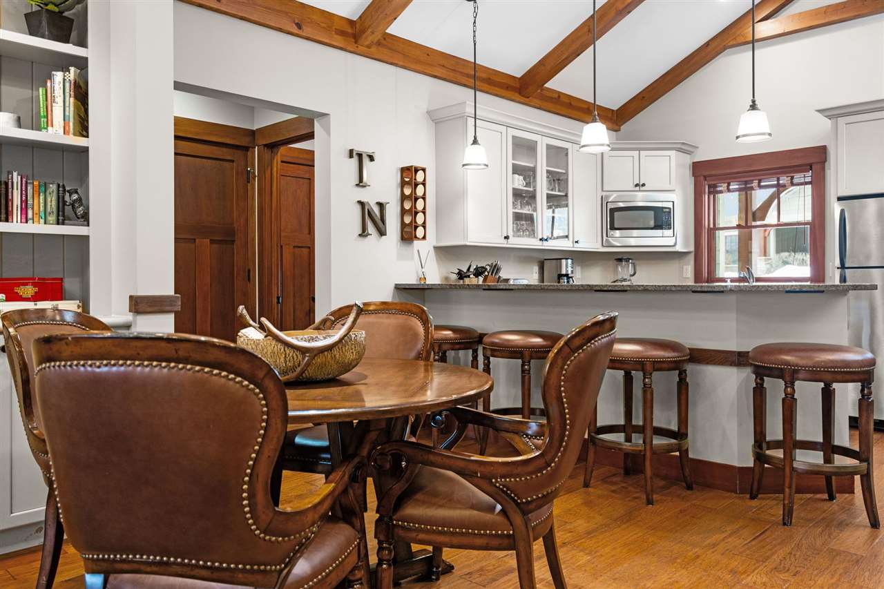 2588 Cottage Lane