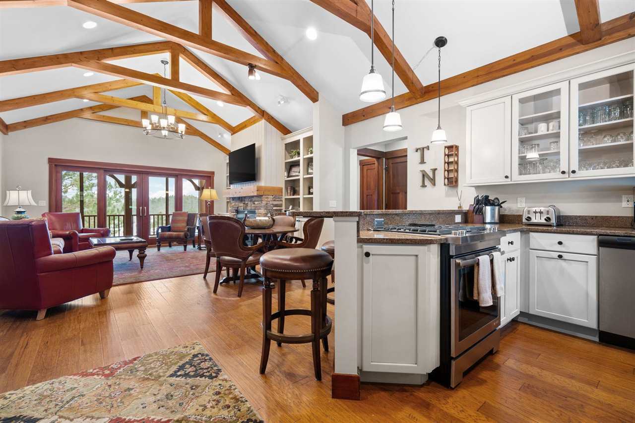 2588 Cottage Lane