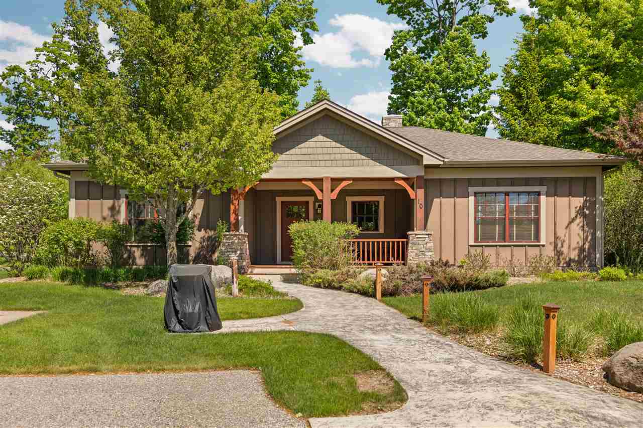 2585 Cottage Lane