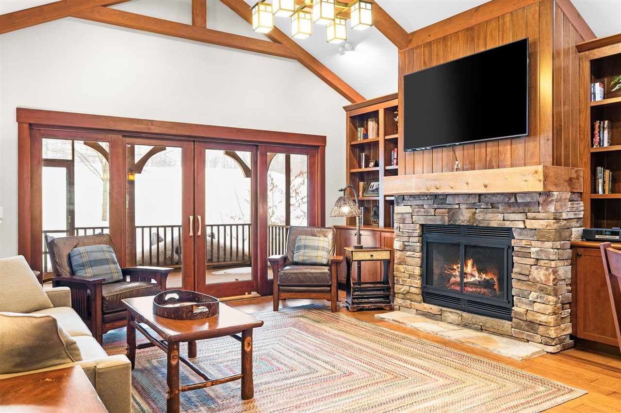 2585 Cottage Lane