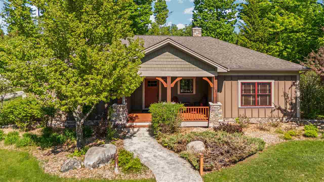 2585 Cottage Lane