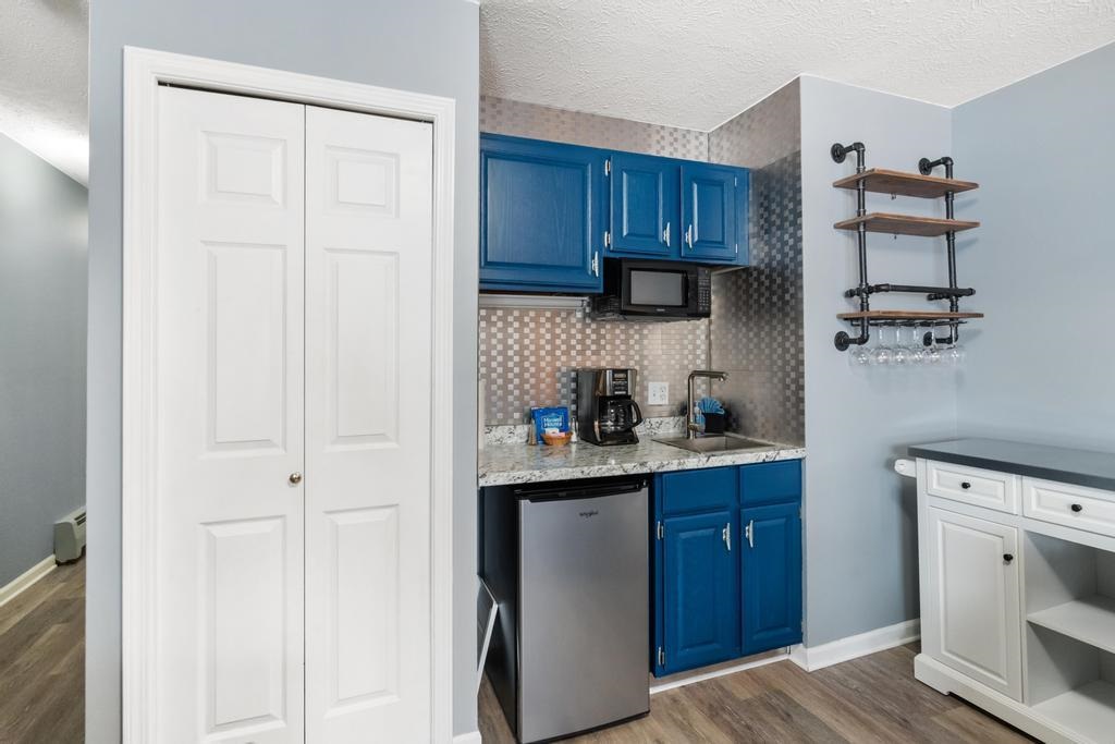 101 Michigan Avenue Unit: 109