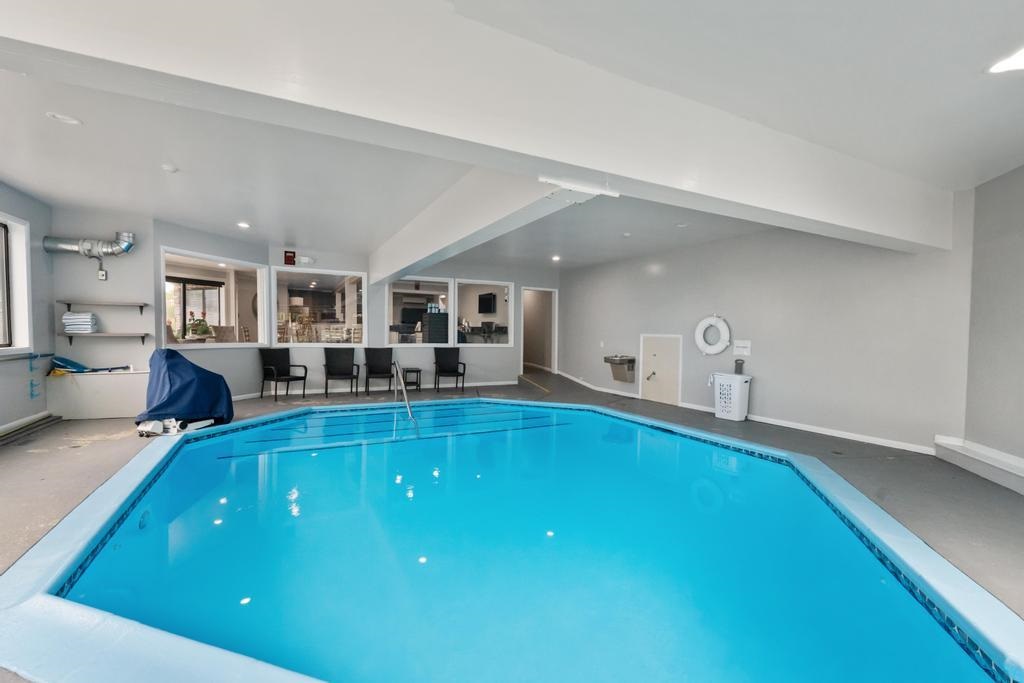 101 Michigan Avenue Unit: 109