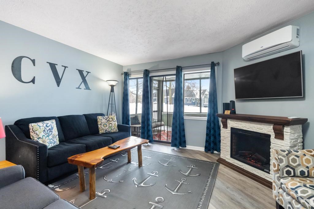 101 Michigan Avenue Unit: 109