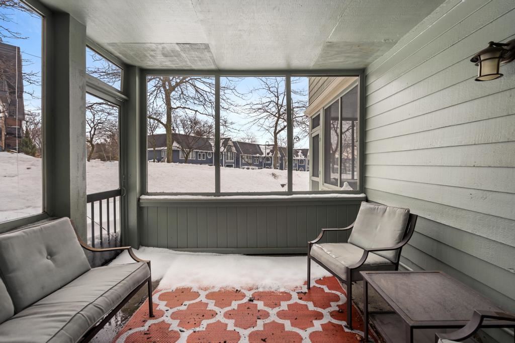 101 Michigan Avenue Unit: 109