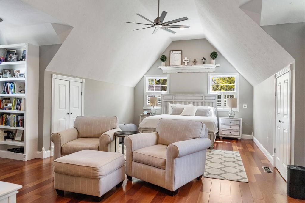 239 W Cedar Street