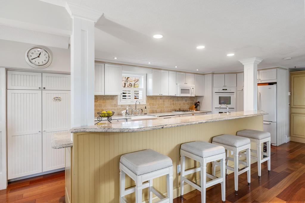 239 W Cedar Street