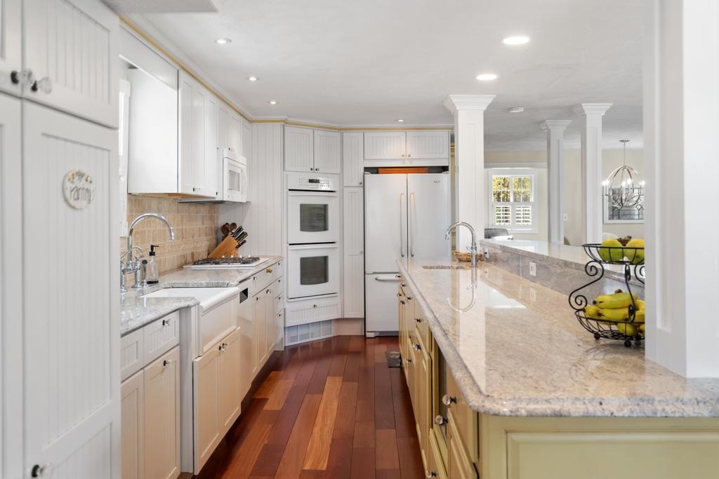 239 W Cedar Street