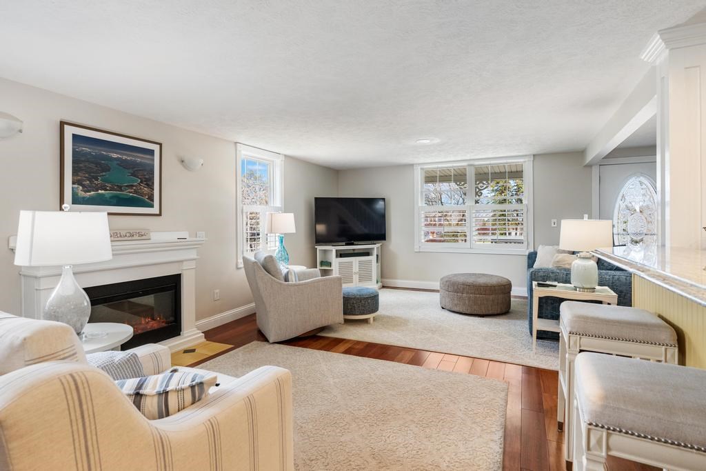 239 W Cedar Street
