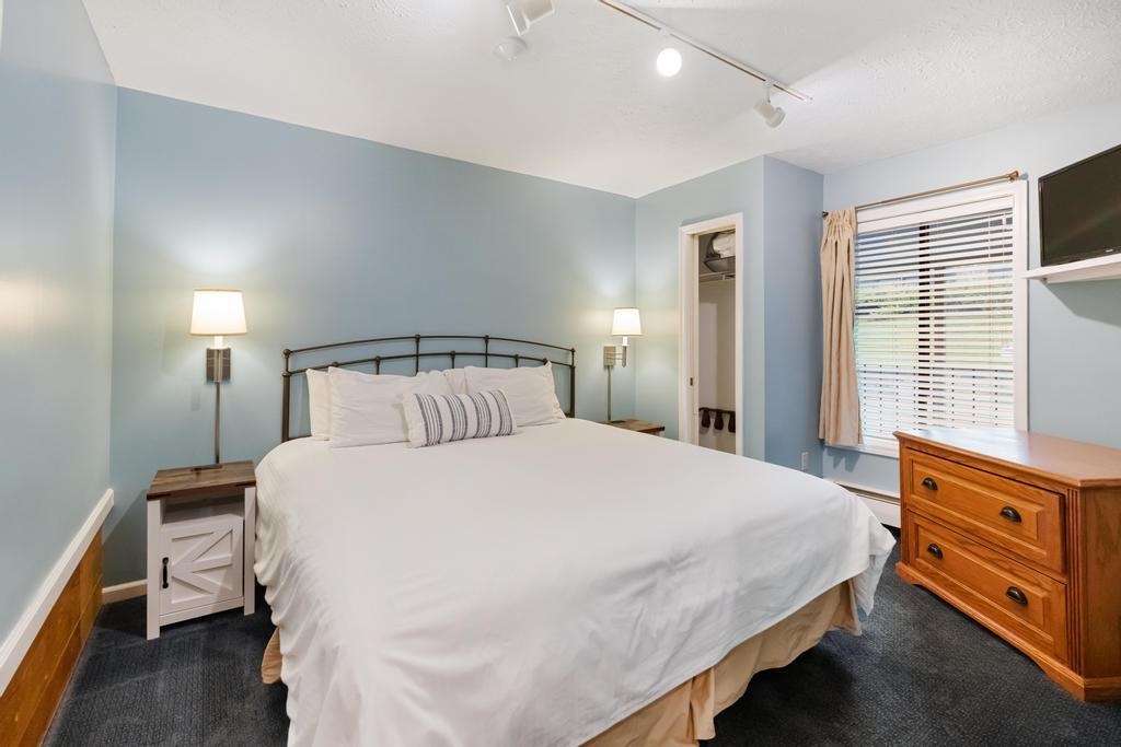 101 Michigan Avenue Unit: 110