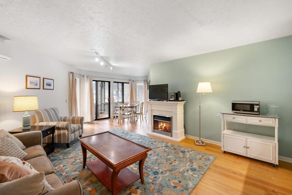 101 Michigan Avenue Unit: 110