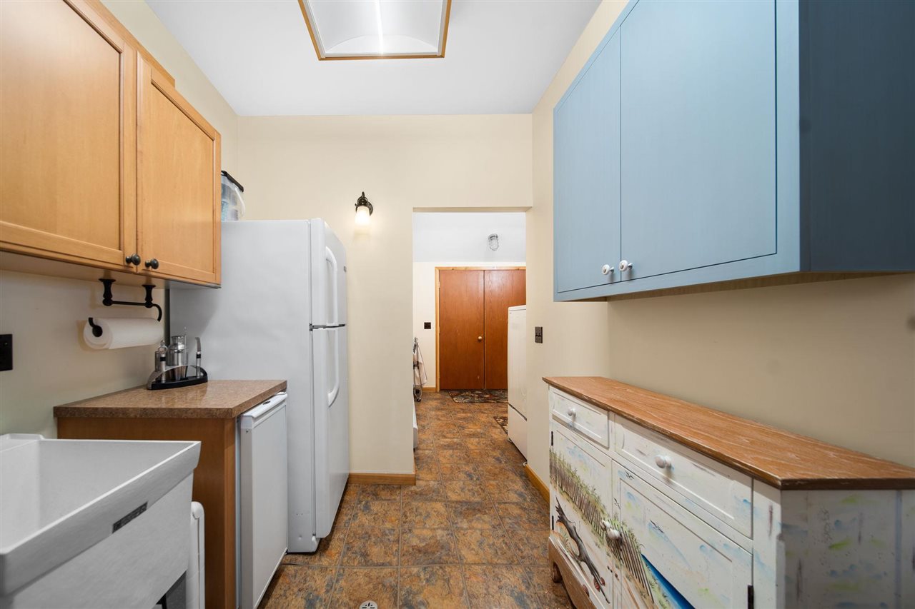 9669 Trails End Road