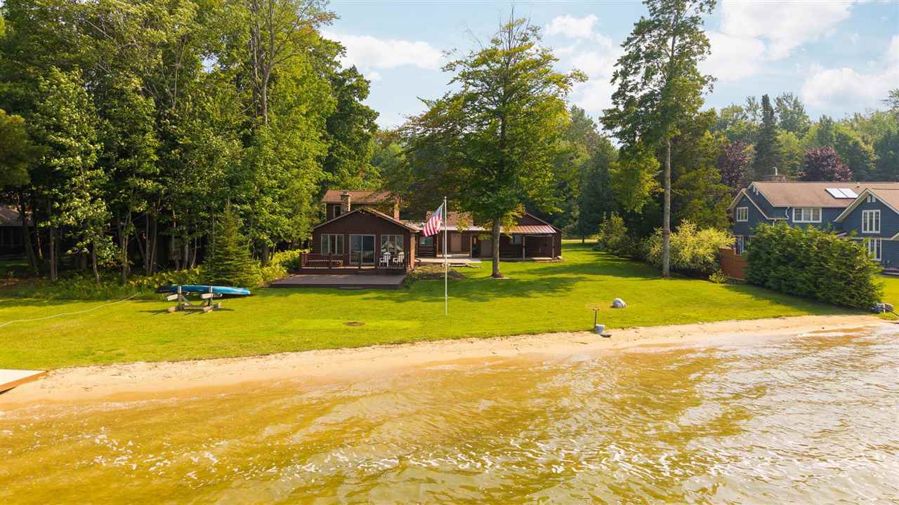 9669 Trails End Road
