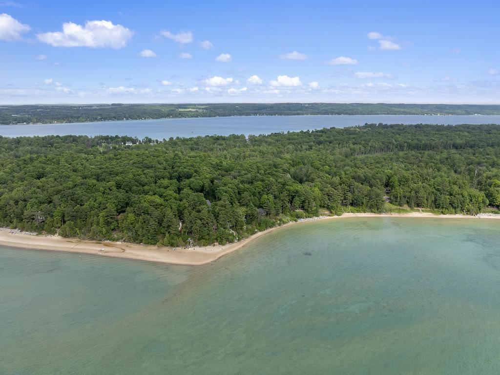 4077 Michigan Trail