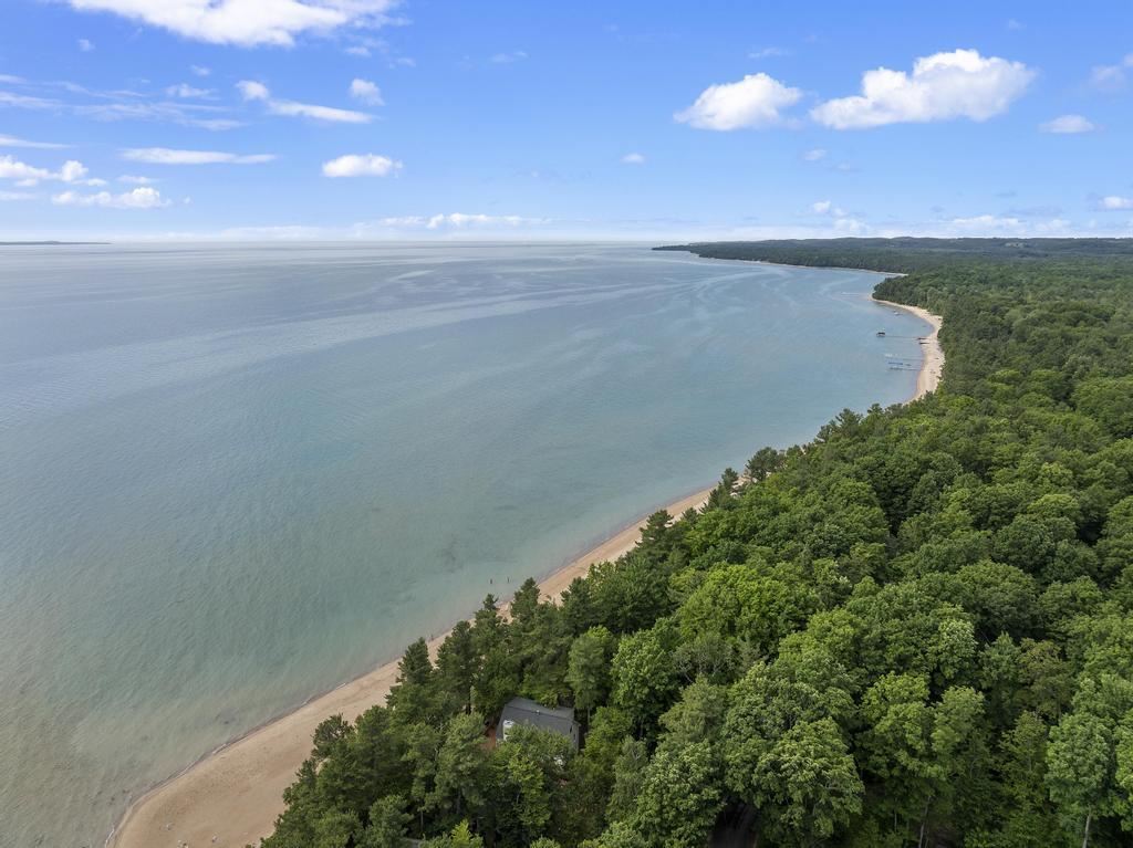 4077 Michigan Trail