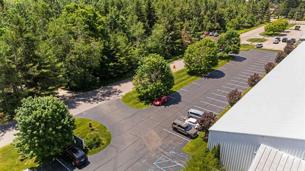611 Woodview Dr
