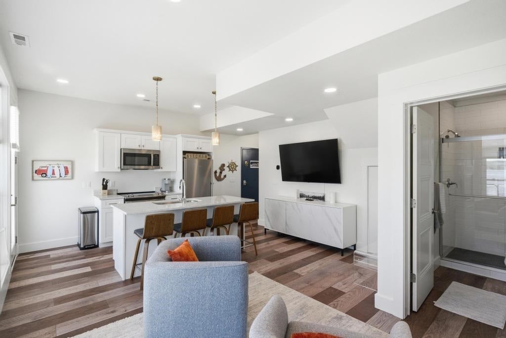 3670 Oden Road Unit: 4&5