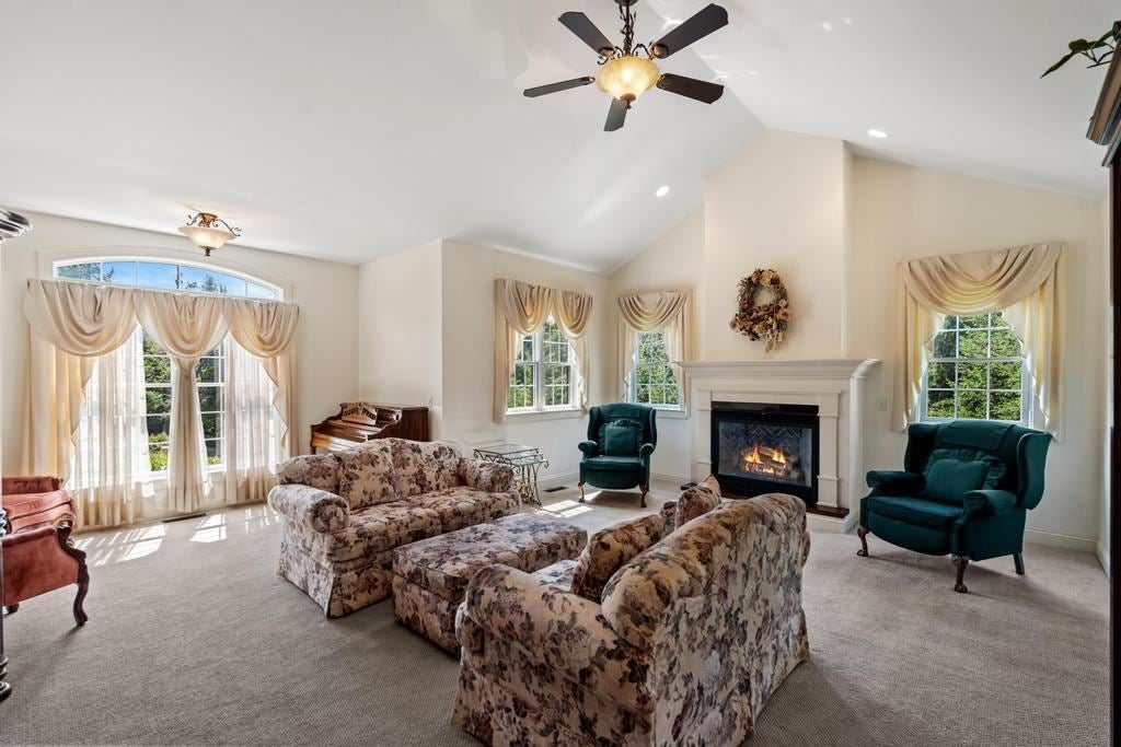 1051 Autumn Lane