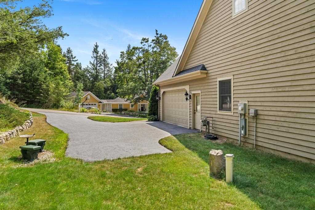 1051 Autumn Lane